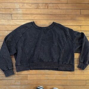 EUC Charcoal cropped Sweatshirt with slight sparkle